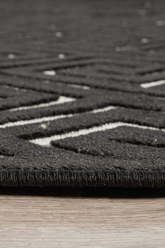 Manhattan Deco Black And Gold Rug