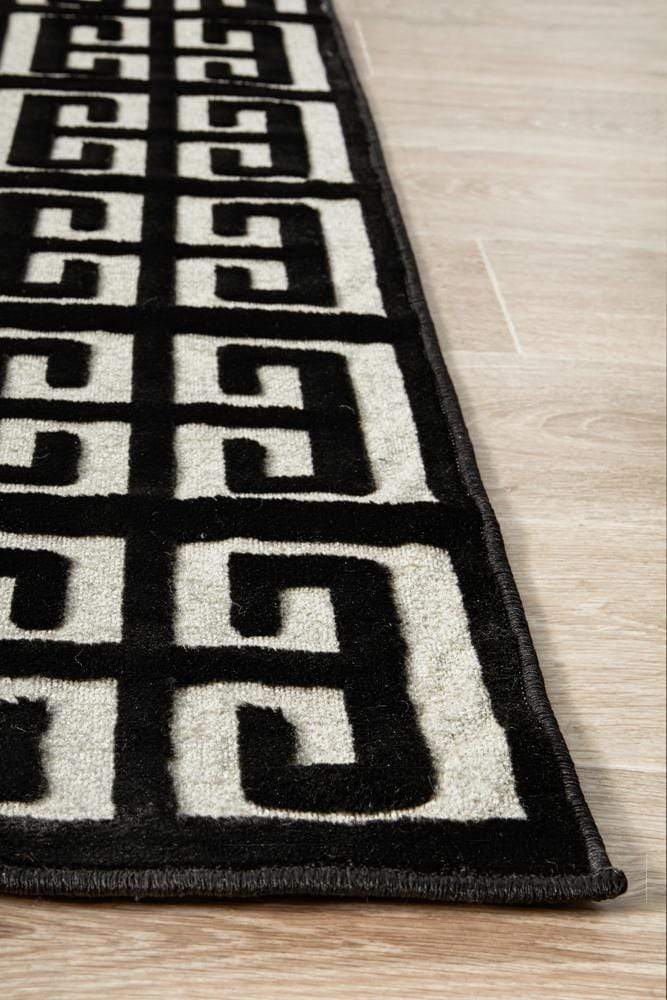 Manhattan York Black And Gold Rug